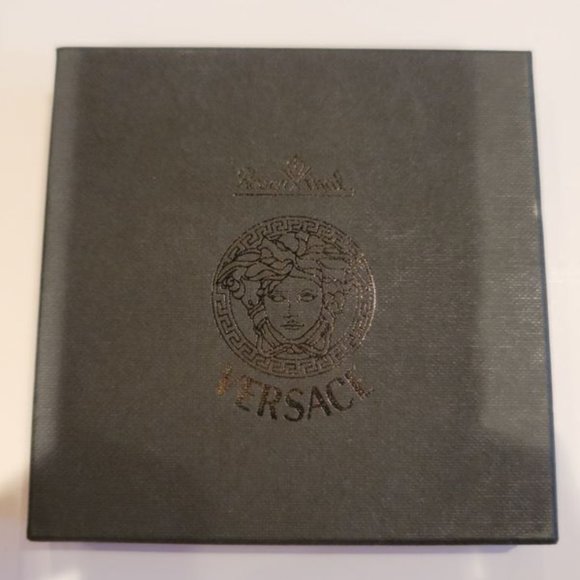 Versace Medusa Lumiere Sun Catcher Ornament - Picture 2 of 3